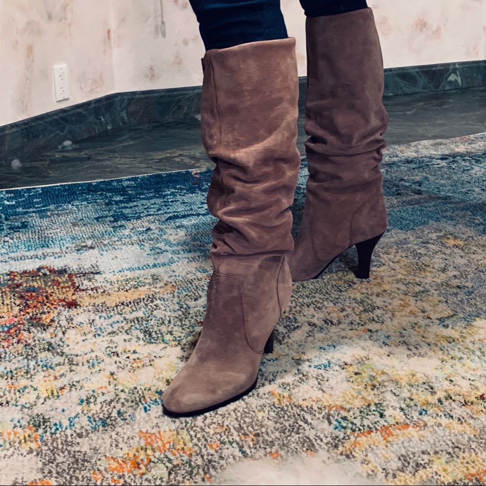 Söfft tall suede scrunch boots size 10 - Picture 5 of 6